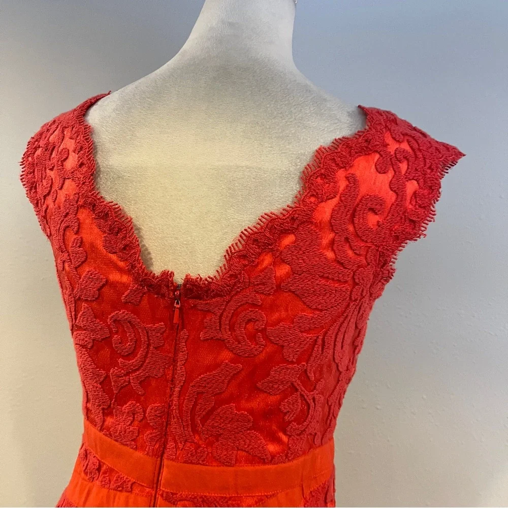 Tadashi Shoji excellent fully